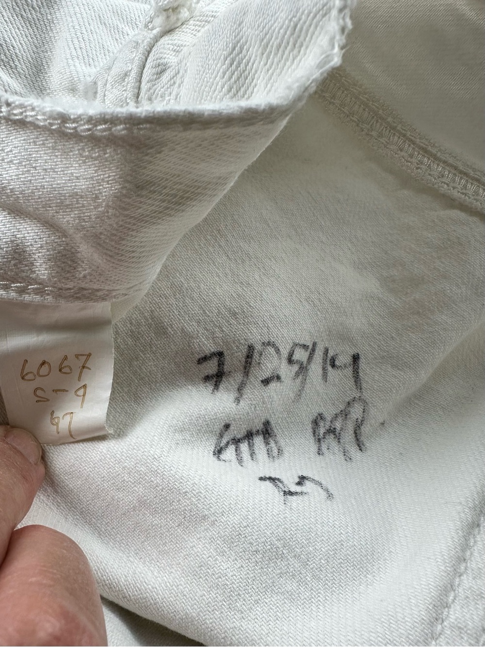 AE Sample Pre-production 90s Boyfriend Jorts White Denim Heavy Distressed Shorts - Picture 10 of 11